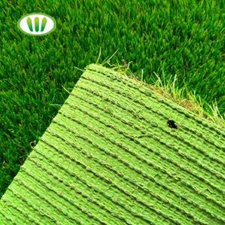 Grama verde falsificada